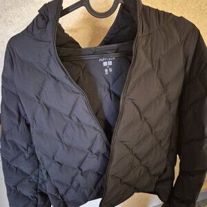 UNIQLO PUFFTECH JACKET | Size SMALL | BLACK